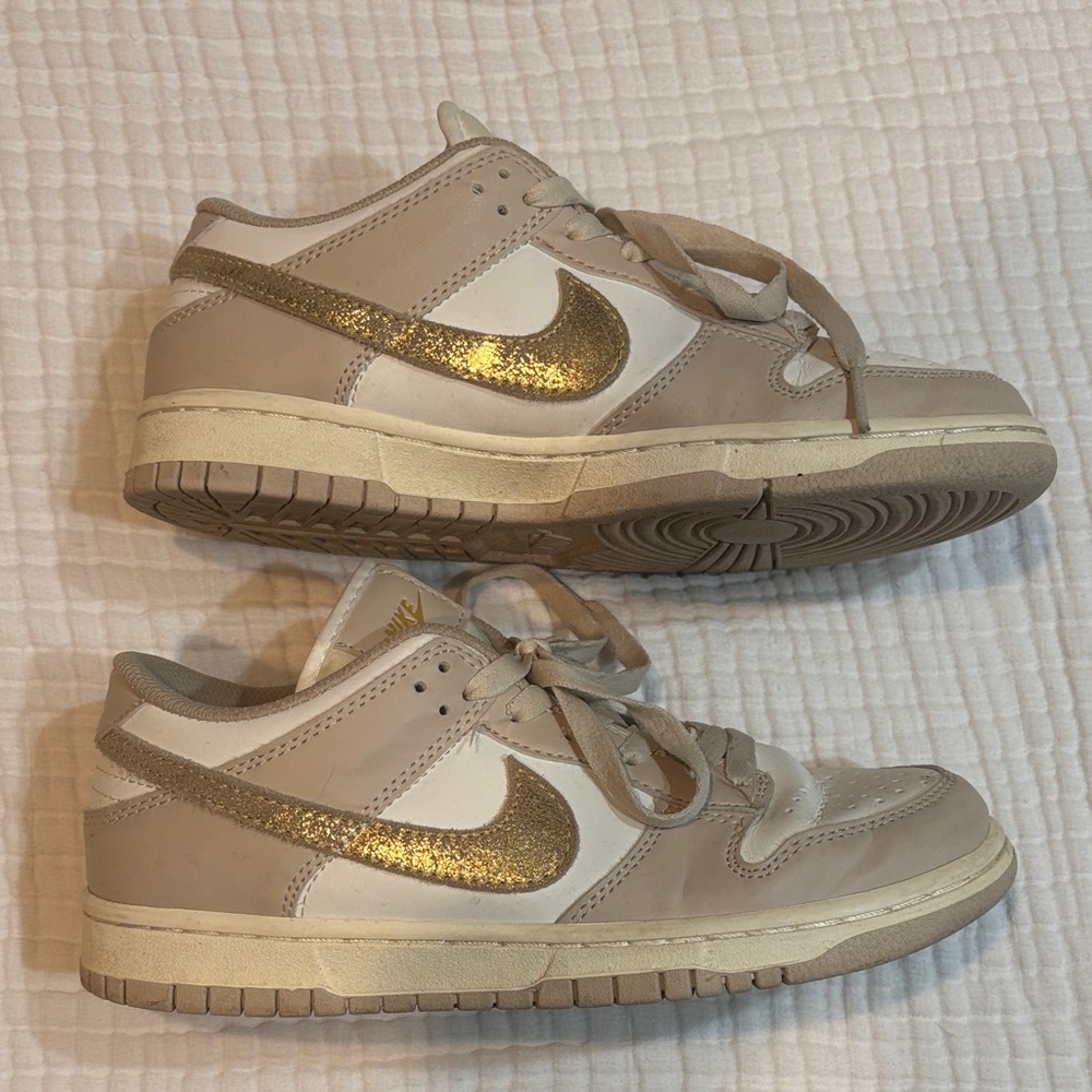 Nike Women's Athletic Shoes in Gold and Cream